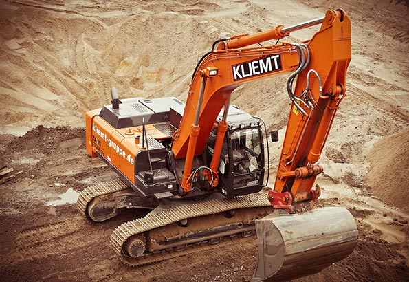 挖掘机保养技巧:延长设备使用寿命的关键